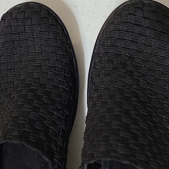 Baretraps Ulricka black basketweave wedges size 8.5 - Picture 5 of 10